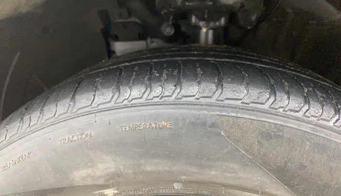 2021 Hyundai VENUE SX 1.0 TURBO IMT, Petrol, Manual, 60,081 km, Left Front Tyre Tread