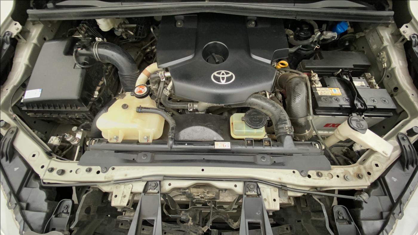 2022 Toyota Innova Crysta 2.4 ZX AT 7 STR, Diesel, Automatic, 27,727 km, Open Bonet