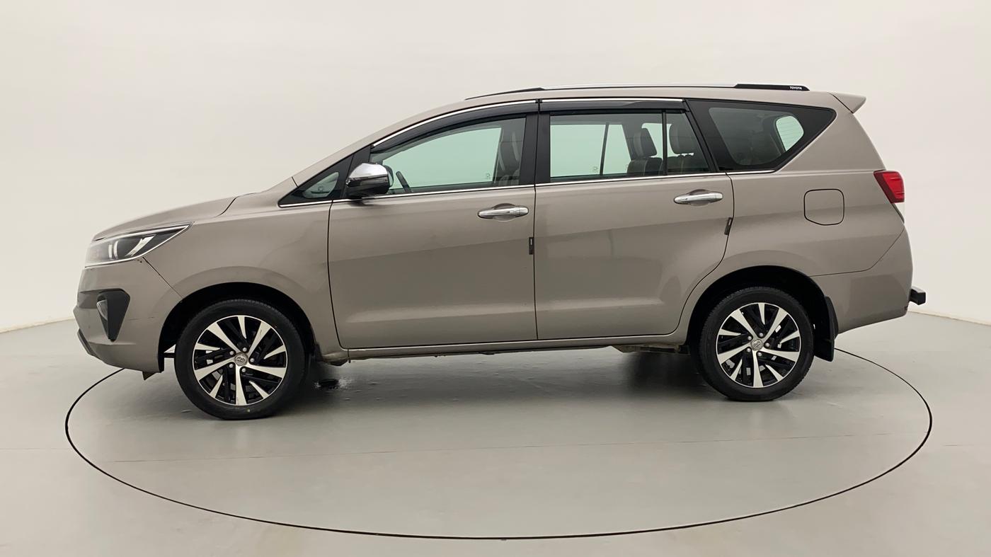 2022 Toyota Innova Crysta 2.4 ZX AT 7 STR, Diesel, Automatic, 27,727 km, Left Side