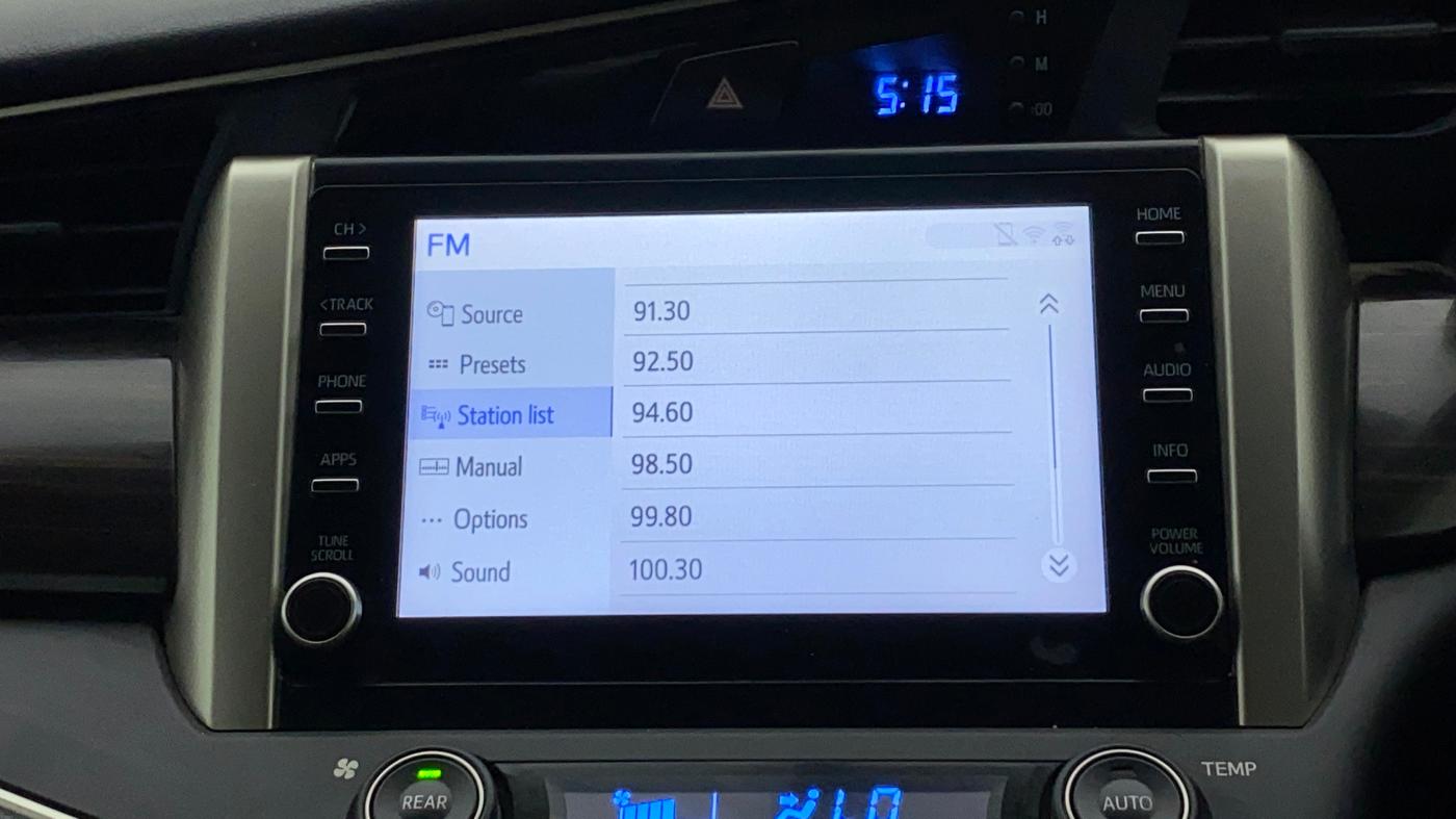 2022 Toyota Innova Crysta 2.4 ZX AT 7 STR, Diesel, Automatic, 27,727 km, Infotainment System