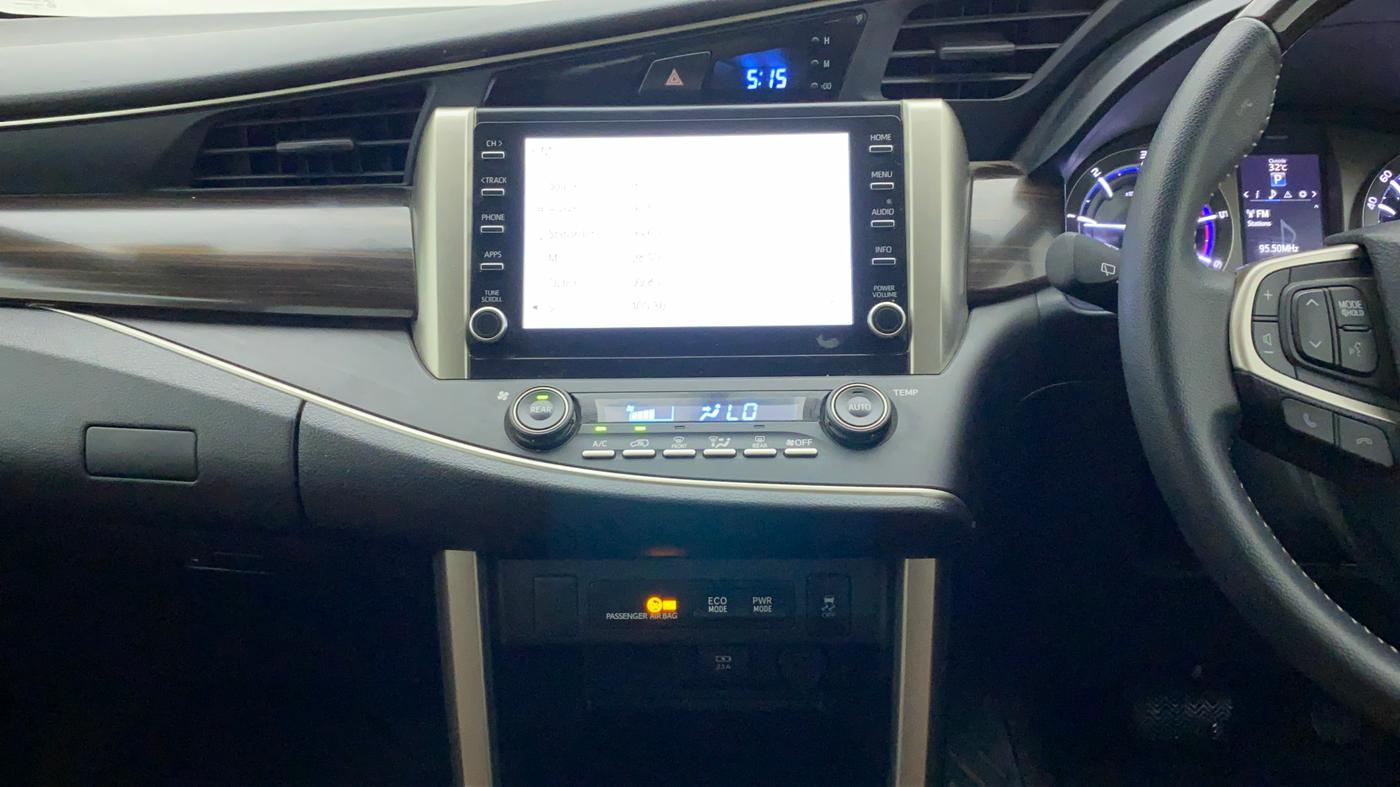 2022 Toyota Innova Crysta 2.4 ZX AT 7 STR, Diesel, Automatic, 27,727 km, Air Conditioner