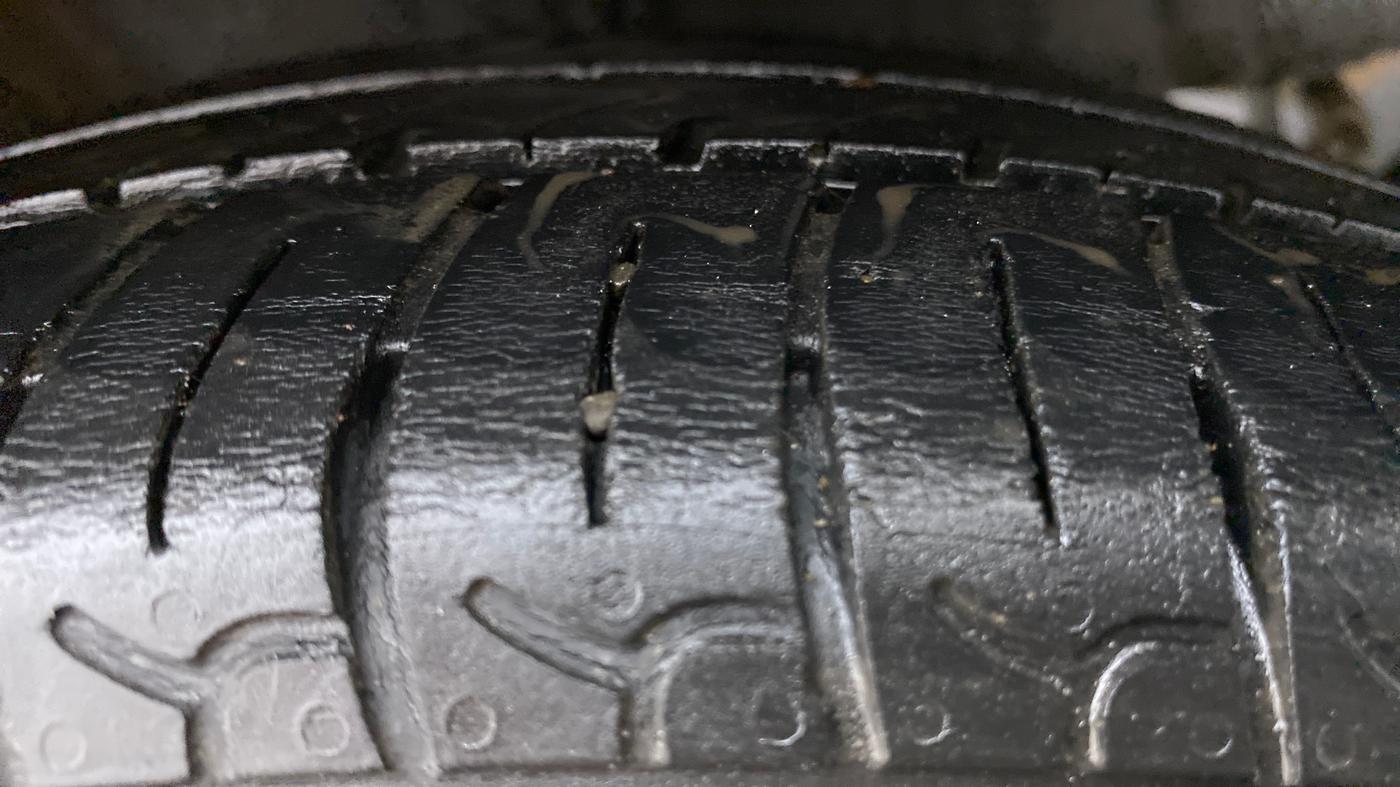 2019 Hyundai NEW SANTRO 1.1 SPORTZ MT CNG, CNG, Manual, 43,218 km, Right Rear Tyre Tread