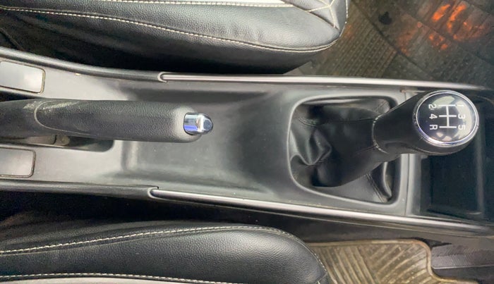 2019 Maruti Baleno ALPHA PETROL 1.2, Petrol, Manual, 46,647 km, Gear Lever