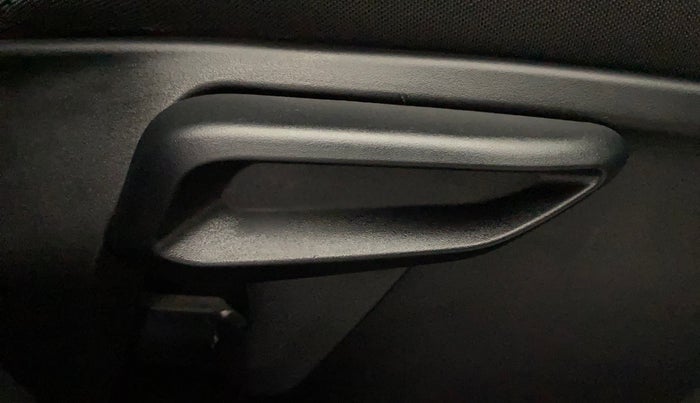 2024 Tata Tiago XT (O) PETROL, Petrol, Manual, 7,625 km, Driver Side Adjustment Panel