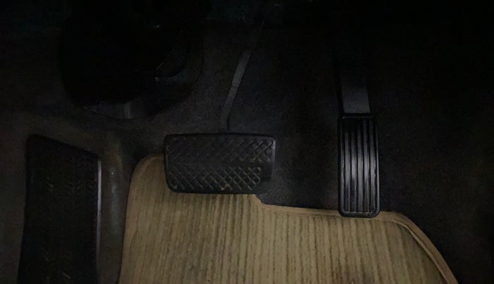 2022 Honda Amaze 1.2L I-VTEC VX CVT, Petrol, Automatic, 65,401 km, Pedals