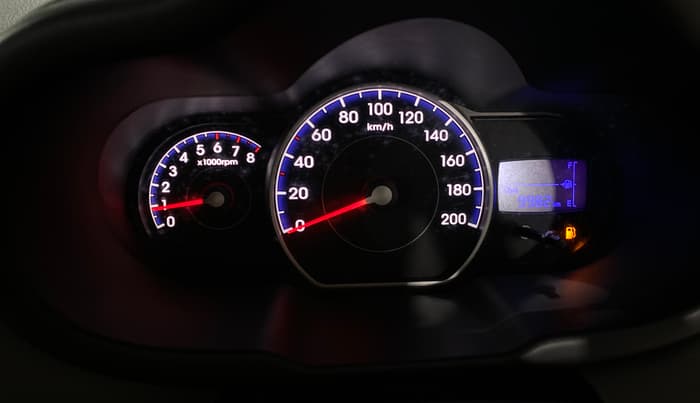 2016 Hyundai i10 MAGNA 1.1, Petrol, Manual, 9,979 km, Odometer Image