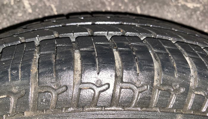 2016 Hyundai i10 MAGNA 1.1, Petrol, Manual, 9,979 km, Right Rear Tyre Tread