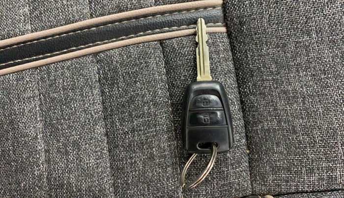 2018 Hyundai Grand i10 MAGNA 1.2 KAPPA VTVT, Petrol, Manual, 30,514 km, Key Close Up