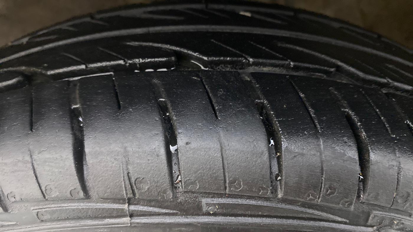 2011 Maruti Alto LXI, Petrol, Manual, 66,153 km, Left Front Tyre Tread