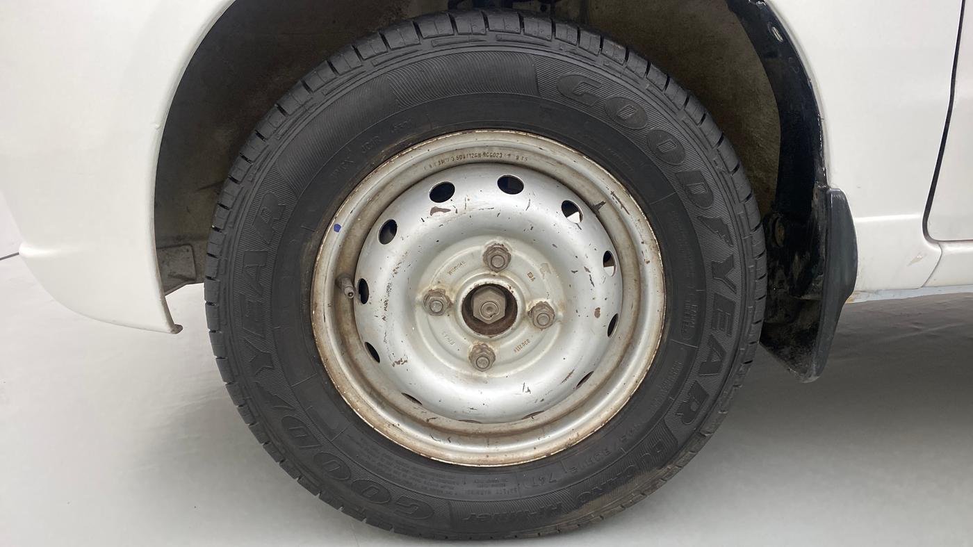 2011 Maruti Alto LXI, Petrol, Manual, 66,153 km, Left Front Wheel