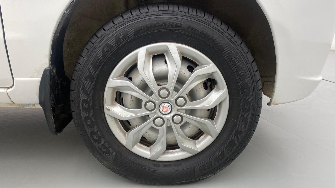 2011 Maruti Alto LXI, Petrol, Manual, 66,153 km, Right Front Wheel