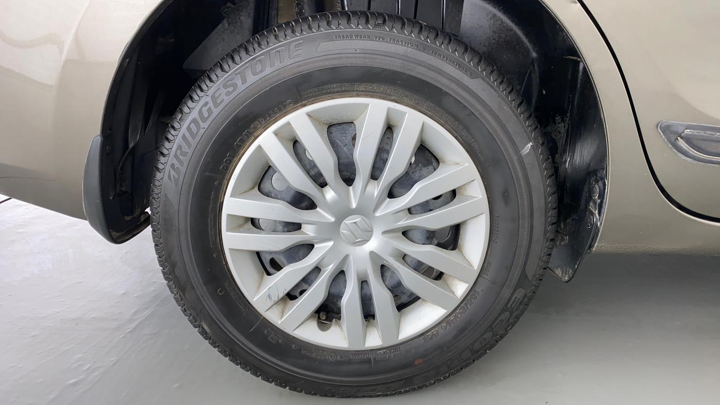 2017 Maruti Dzire VXI, Petrol, Manual, 21,698 km, Right Rear Wheel