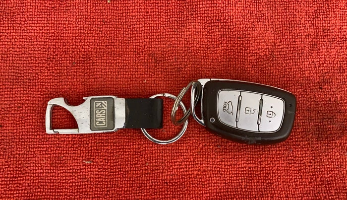 2015 Hyundai Creta SX (O) 1.6 DIESEL, Diesel, Manual, 87,070 km, Key Close Up