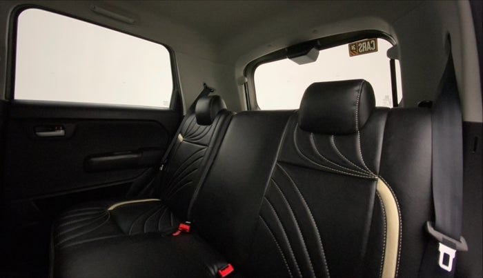 2023 Maruti New Wagon-R VXI 1.0 AMT, Petrol, Automatic, 13,157 km, Right Side Rear Door Cabin