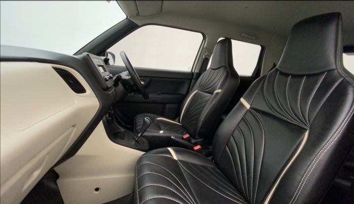 2023 Maruti New Wagon-R VXI 1.0 AMT, Petrol, Automatic, 13,157 km, Right Side Front Door Cabin