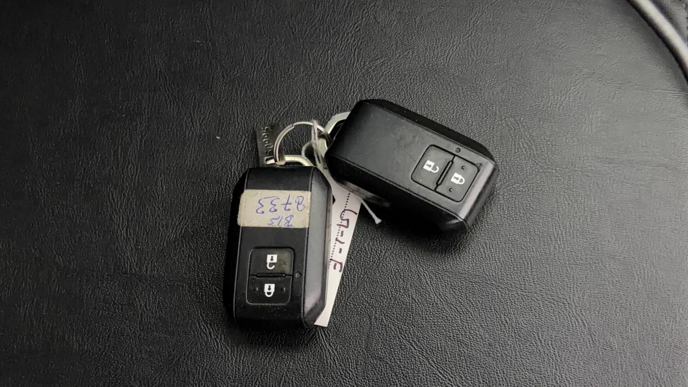 2023 Maruti Grand Vitara ZETA SMART HYBRID, Petrol, Manual, 79,844 km, Key Close Up