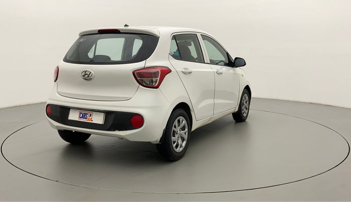 2017 Hyundai Grand i10 MAGNA 1.2 KAPPA VTVT, Petrol, Manual, 48,962 km, Right Back Diagonal