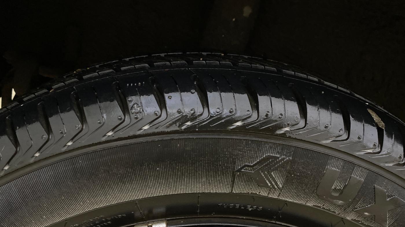 2015 Maruti Celerio VXI CNG, CNG, Manual, 1,19,283 km, Right Rear Tyre Tread