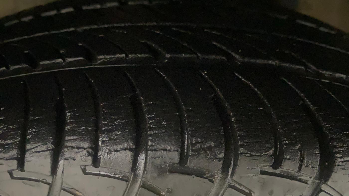 2019 Maruti Celerio ZXI AMT, Petrol, Automatic, 22,358 km, Left Front Tyre Tread