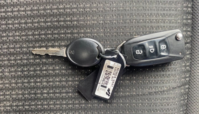 2017 Tata TIGOR XZ (O) PETROL, Petrol, Manual, 91,835 km, Key Close Up