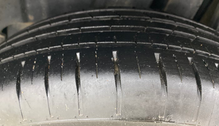 2024 Toyota Glanza S, CNG, Manual, 15,482 km, Left Rear Tyre Tread