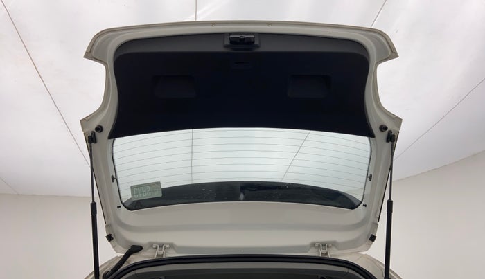 2017 Volkswagen Polo ALLSTAR 1.2, Petrol, Manual, 82,279 km, Boot Door Open