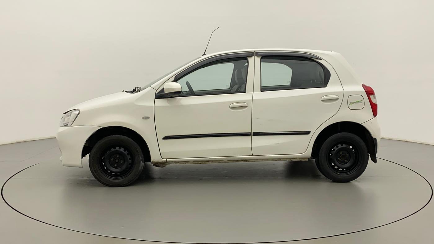 2015 Toyota Etios Liva G, Petrol, Manual, 88,086 km, Left Side