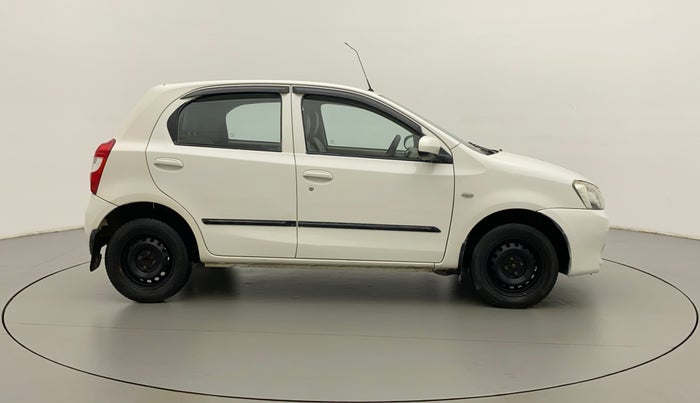 2015 Toyota Etios Liva G, Petrol, Manual, 88,086 km, Right Side View