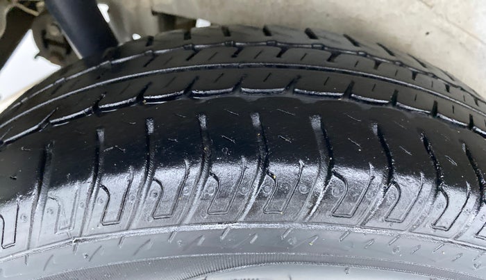 2016 Maruti Wagon R 1.0 VXI AMT, Petrol, Automatic, 88,216 km, Right Rear Tyre Tread