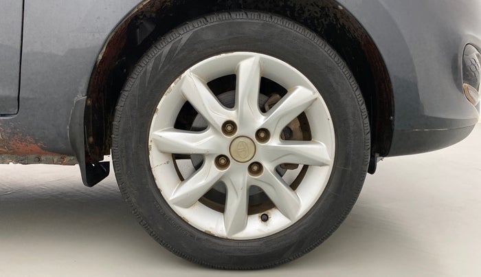 2014 Tata Zest XT RT, Petrol, Manual, 58,212 km, Right Front Wheel