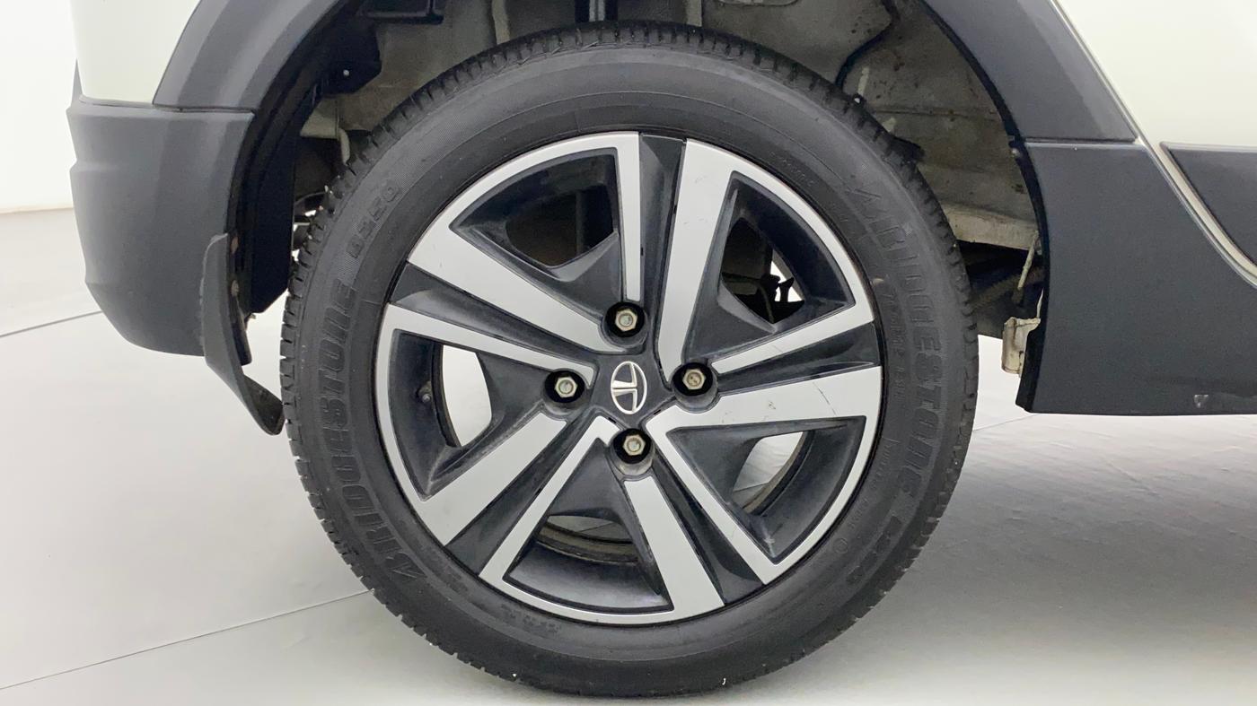 2022 Tata TIAGO NRG XZ MT, Petrol, Manual, 13,582 km, Right Rear Wheel