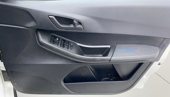 2022 Tata TIAGO NRG XZ MT, Petrol, Manual, 13,582 km, Driver Side Door Panels Control