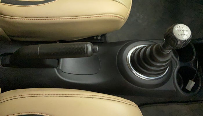 2015 Honda Brio S MT, Petrol, Manual, 52,447 km, Gear Lever