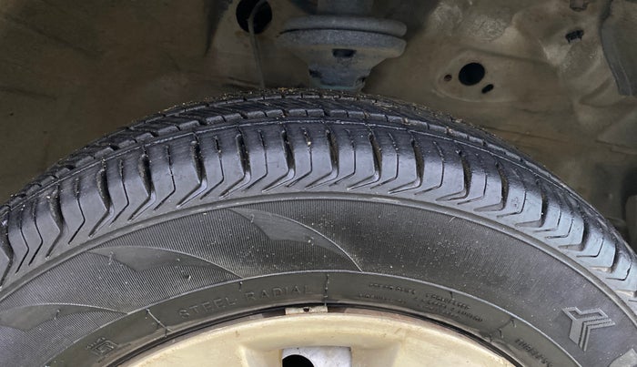 2014 Maruti Wagon R 1.0 LXI CNG, CNG, Manual, 64,211 km, Right Front Tyre Tread
