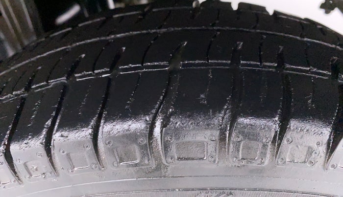 2014 Maruti Alto 800 LXI, Petrol, Manual, 42,753 km, Left Rear Tyre Tread