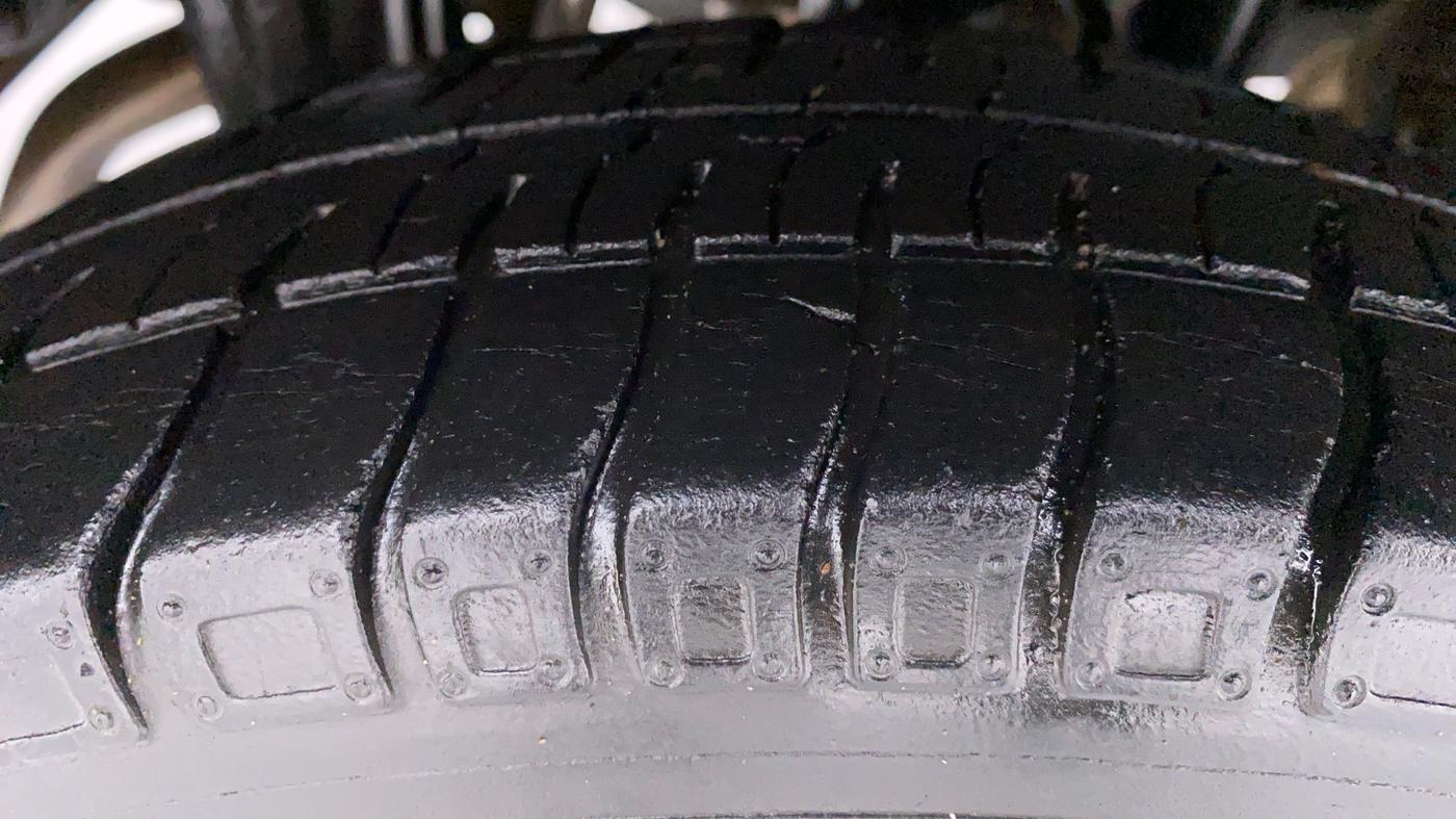 2014 Maruti Alto 800 LXI, Petrol, Manual, 42,753 km, Right Rear Tyre Tread
