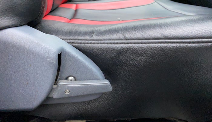 2014 Maruti Alto 800 LXI, Petrol, Manual, 42,753 km, Driver Side Adjustment Panel