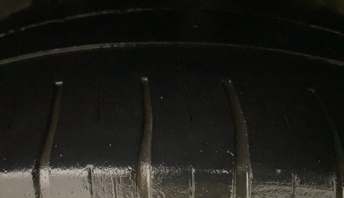 2019 Ford New Figo TITANIUM1.5 DIESEL, Diesel, Manual, 1,47,195 km, Left Rear Tyre Tread