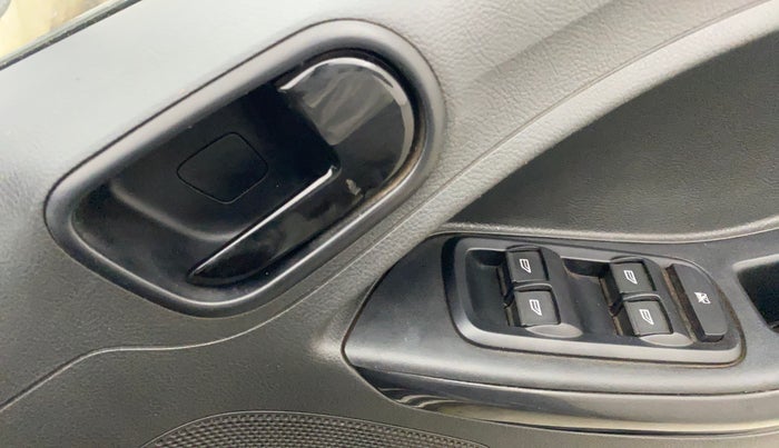 2019 Ford New Figo TITANIUM1.5 DIESEL, Diesel, Manual, 1,47,195 km, Driver Side Door Panels Control