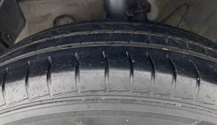 2020 Hyundai NEW SANTRO MAGNA, Petrol, Manual, 41,671 km, Left Front Tyre Tread