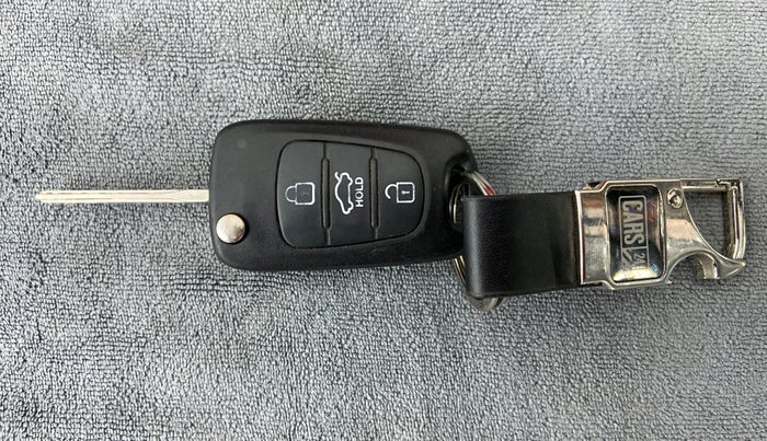 2012 Hyundai Sonata 2.4 GDI MT, Petrol, Manual, 42,398 km, Key Close Up
