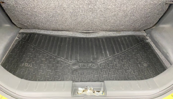 2018 Maruti Alto 800 LXI, Petrol, Manual, 19,815 km, Boot Inside