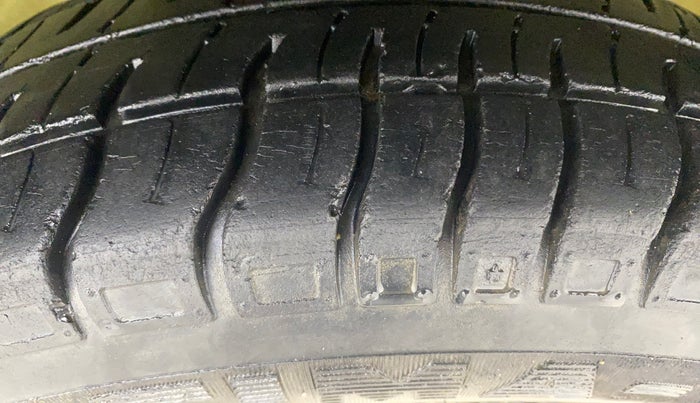 2018 Maruti Alto 800 LXI, Petrol, Manual, 19,815 km, Right Front Tyre Tread