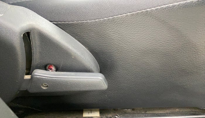 2018 Maruti Alto 800 LXI, Petrol, Manual, 19,815 km, Driver Side Adjustment Panel