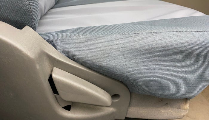 2016 Datsun Go Plus T, Petrol, Manual, 25,729 km, Driver Side Adjustment Panel