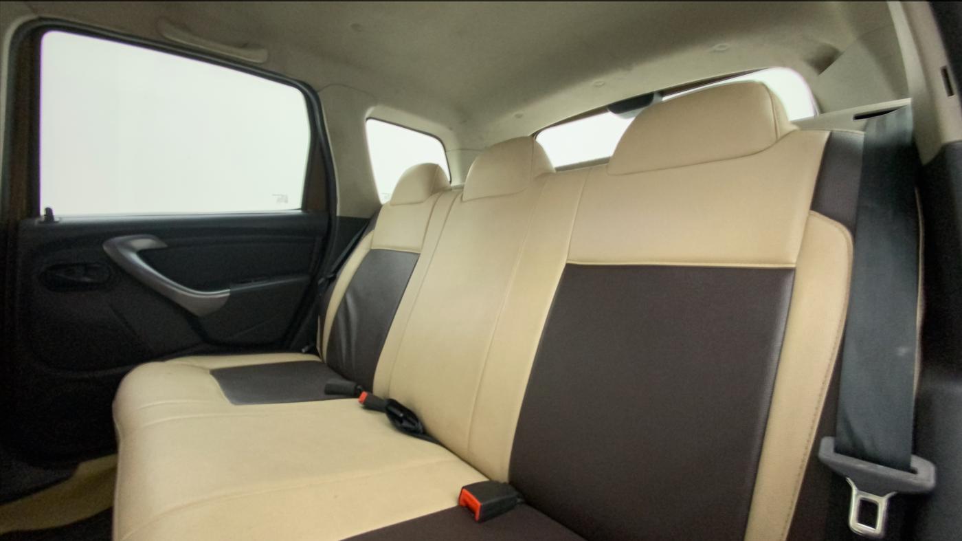 2013 Renault Duster 85 PS RXE DIESEL, Diesel, Manual, 1,02,872 km, Right Side Rear Door Cabin