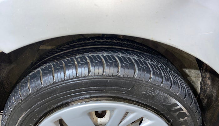 2016 Hyundai Xcent BASE 1.2, Petrol, Manual, 48,524 km, Left Front Tyre Tread