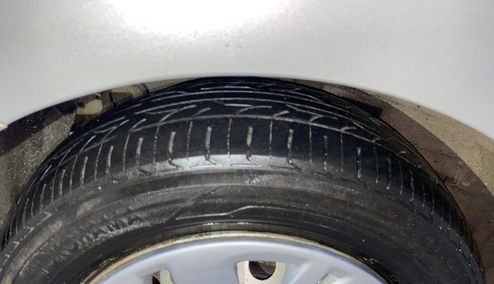 2016 Hyundai Xcent BASE 1.2, Petrol, Manual, 48,524 km, Right Rear Tyre Tread