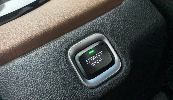 2023 MG HECTOR PLUS SHARP PRO 2.0 TURBO DIESEL 7 STR, Diesel, Manual, 49,840 km, Keyless Start/ Stop Button