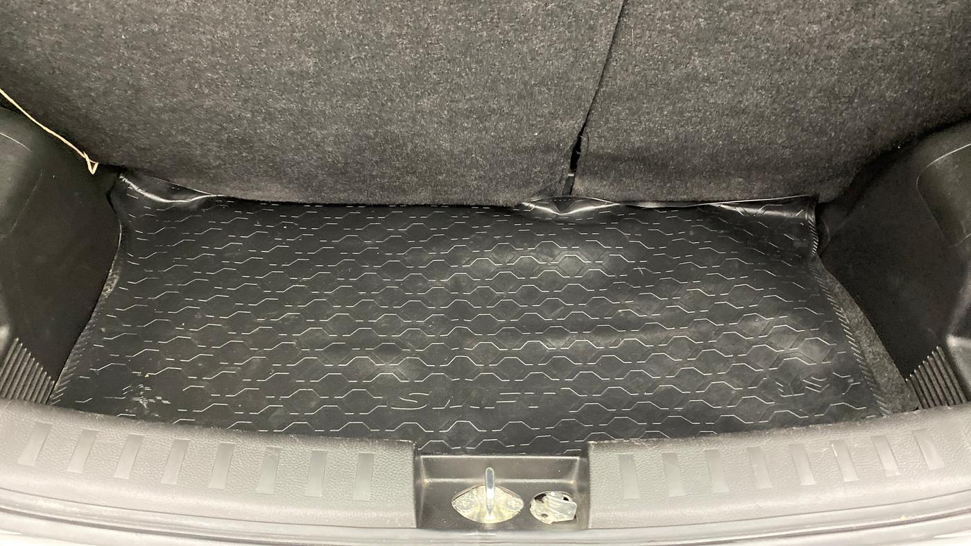 2016 Maruti Swift VXI OPT, Petrol, Manual, 32,633 km, Boot Inside